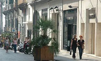 Mh Design Naples