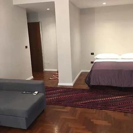 Mh Design Неаполь