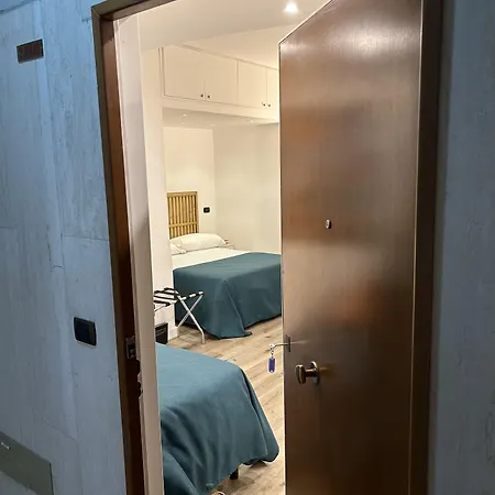 Hotel Mh Design Neapol