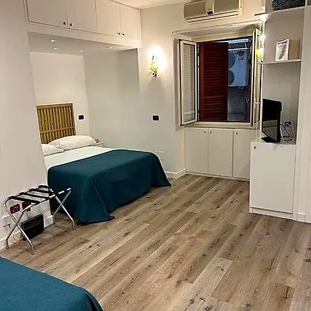 Mh Design Napoli