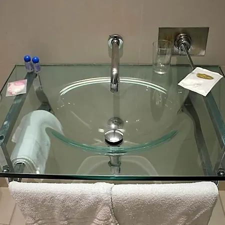 Mh Design Otel