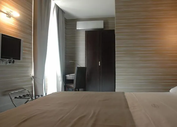 Mh Design 3* Nápoles